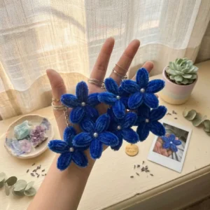 Midnight Daisy Keychain