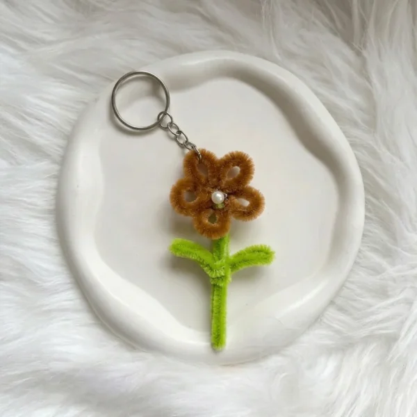 Hazelnut Pearl Bloom Keychain
